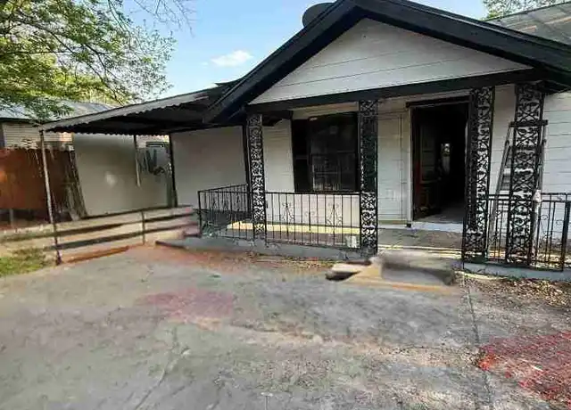 Property at 448 Pace St, San Antonio, TX, 78207, 4 beds, 2 baths, [object Object]