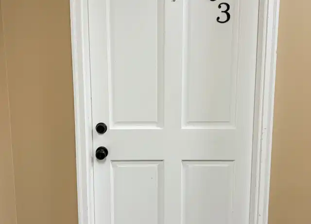Property at 730 College St Unit 203, Bowling Green, KY, 42101, 2 beds, 1 bath, [object Object]