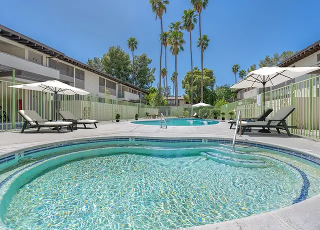 Photo of 2890 E Tahquitz Canyon Way, Palm Springs, CA 92262