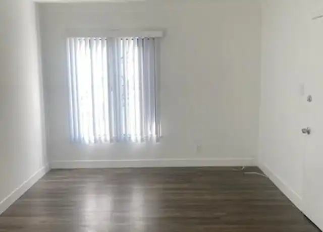 Property at 5623 Venice Blvd Unit 5623, Los Angeles, CA, 90019, 2 beds, 1 bath, [object Object]