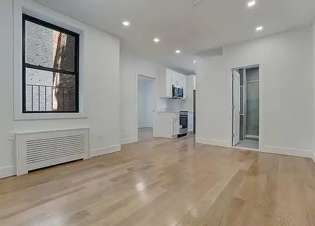 Property at 185 E 3rd St Unit 4H, New York, NY, 10009, 1 bed, 1 bath, [object Object]