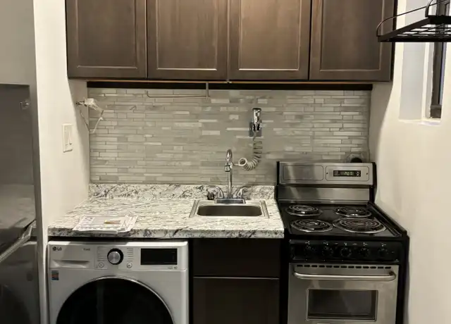 Property at 238 E 82nd St Unit 2A, New York, NY, 10028, 1 bed, 1 bath, [object Object]