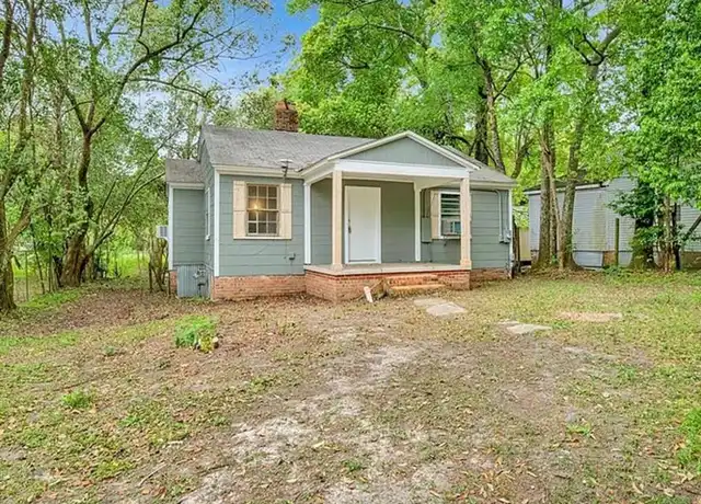 Property at 2103 E Victory Dr, Mobile, AL, 36606, 2 beds, 1 bath, [object Object]