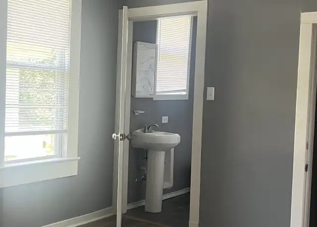 Property at 307 Conti St, Hattiesburg, MS, 39401, 1 bed, 1 bath, [object Object]