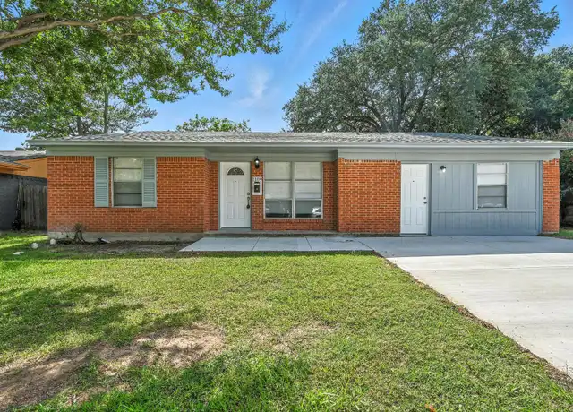 Property at 1109 Lexington Dr, Irving, TX, 75061, 4 beds, 2 baths, [object Object]