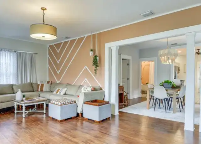 Property at 618 19th St W, Bradenton, FL, 34205, 3 beds, 3 baths, [object Object]