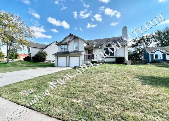 Photo of 6205 W 158th Ter, Overland Park, KS 66223