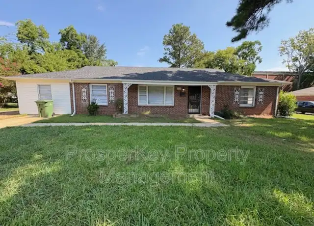 Property at 703 Briarcliff Rd, Montgomery, AL, 36111, 4 beds, 2 baths, [object Object]