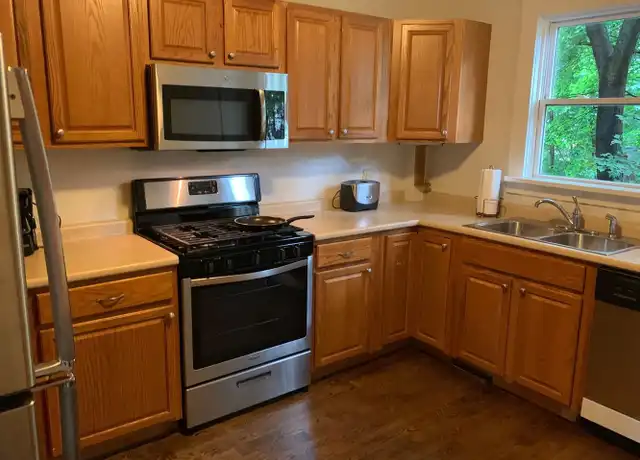 Property at 181 Winchester Ave Unit 2nd Floor, New Haven, CT, 06511, 2 beds, 1 bath, [object Object]
