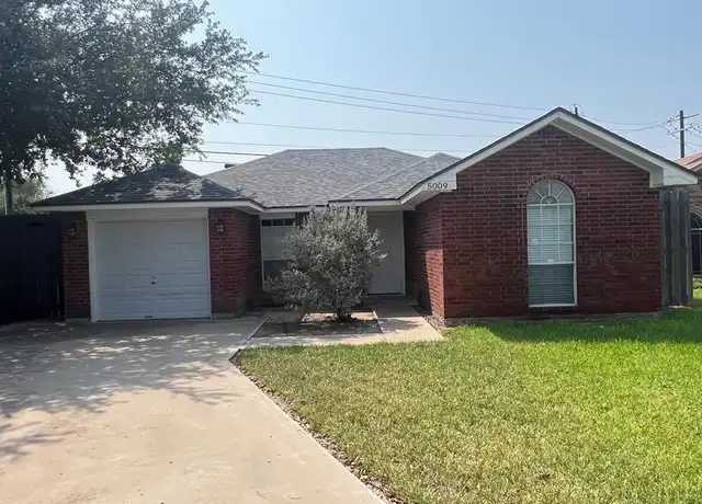 Property at 5009 N 36th St, McAllen, TX, 78504, 3 beds, 2 baths, [object Object]