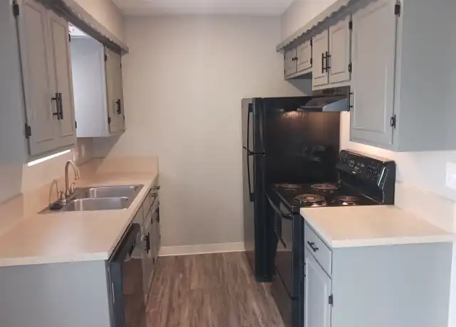 Property at 2510 E Pawnee St Unit 1003, Wichita, KS, 67211, 2 beds, 1 bath, [object Object]