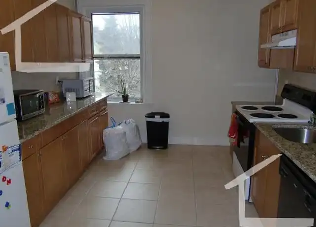 Property at 16 Euston St Unit 3, Brookline, MA, 02446, 2 beds, 1 bath, [object Object]
