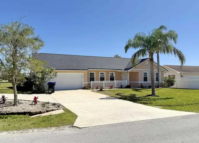 Property at 7 Hawaiian Blvd, Saint Augustine, FL, 32080, 3 beds, 2 baths, [object Object]