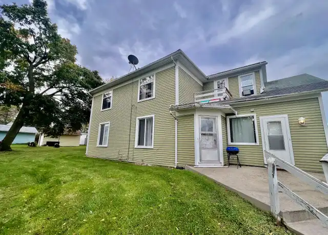 Property at 2205 Park Pl, Sheboygan, WI, 53083, 3 beds, 1 bath, [object Object]