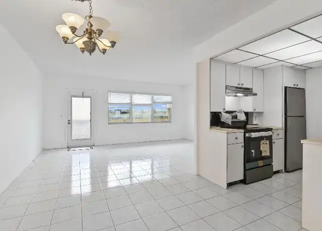 Property at 4012 Lincoln A Unit A, Boca Raton, FL, 33434, 1 bed, 1.5 baths, [object Object]