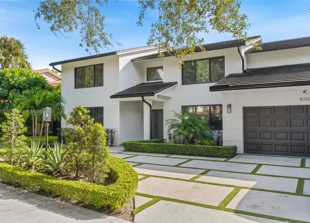Property at 8300 NW 166th Ter, Miami Lakes, FL, 33016, 5 beds, 3 baths, [object Object]