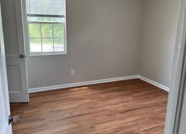 Property at 105 Elizabeth Ave, North Augusta, SC, 29841, 2 beds, 1 bath, [object Object]