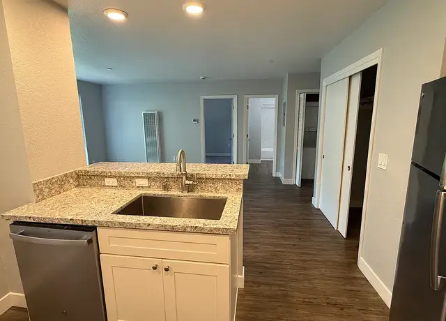 Photo of 1411 Floribunda Ave, Burlingame, CA 94010