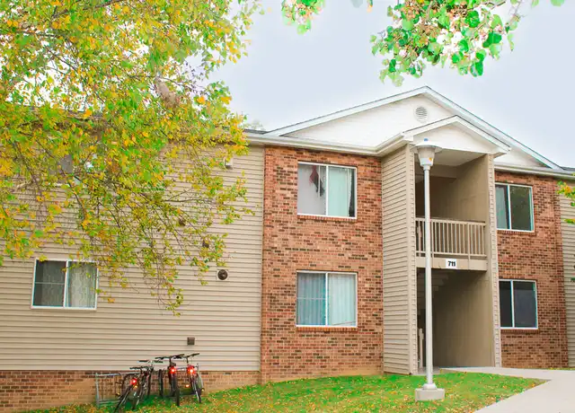 Property at 709 Giles Rd Unit 711-02, Blacksburg, VA, 24060, 3 beds, 2 baths, [object Object]