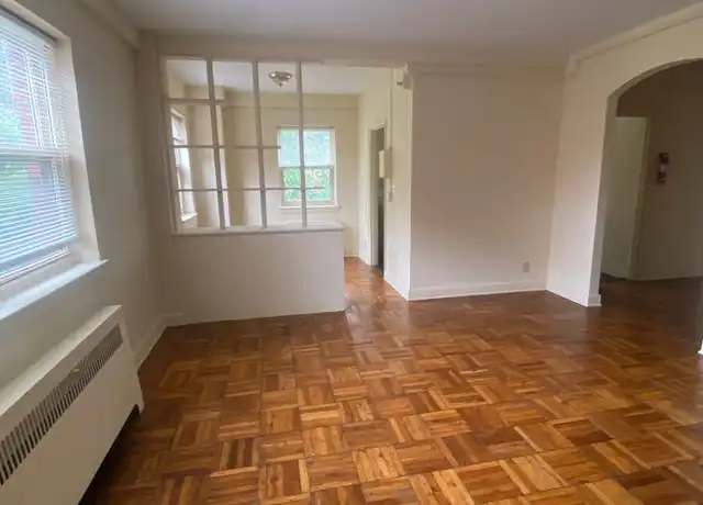 Property at 2400 Market St Unit D83, Harrisburg, PA, 17103, 1 bed, 1 bath, [object Object]