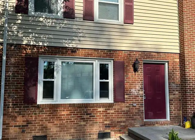 Property at 302 Carroll Dr, Stephens City, VA, 22655, 2 beds, 1.5 baths, [object Object]