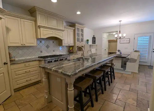 Property at 10951 S Navarro Way, South Jordan, UT, 84009, 5 beds, 4.5 baths, [object Object]
