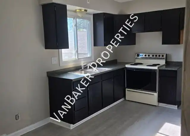 Property at 606 Gibbs Rd Unit 606, Akron, OH, 44312, 2 beds, 1 bath, [object Object]