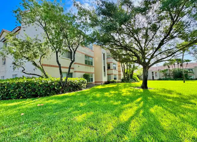 Property at 3360 Pinewalk Dr N #1312, Margate, FL, 33063, 2 beds, 2 baths, [object Object]