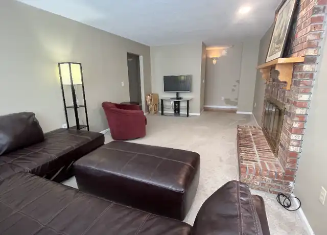Property at 559 Malletts Bay Ave, Colchester, VT, 05446, 3 beds, 1.5 baths, [object Object]