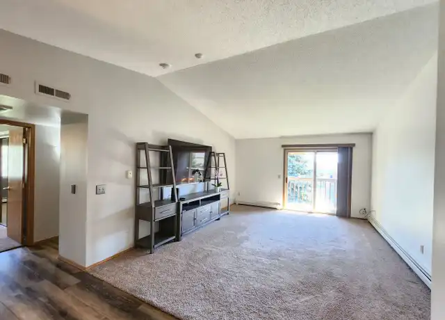Property at 5400 W 57th St Unit 13, Sioux Falls, SD, 57106, 2 beds, 1 bath, [object Object]