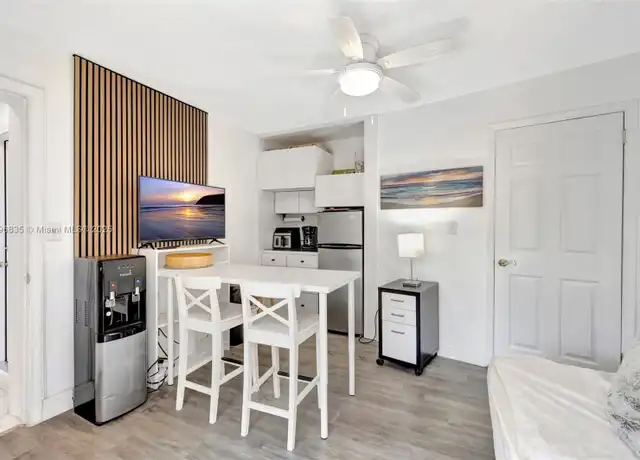 Property at 2751 NE 9th Ter Unit 2751, Pompano Beach, FL, 33064, 1 bed, 1 bath, [object Object]