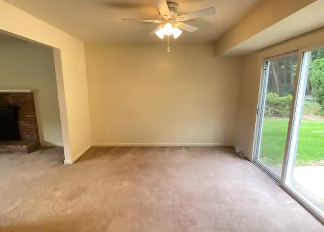 Property at 604 Via Ponderosa Unit 1, Schenectady, NY, 12303, 3 beds, 2.5 baths, [object Object]