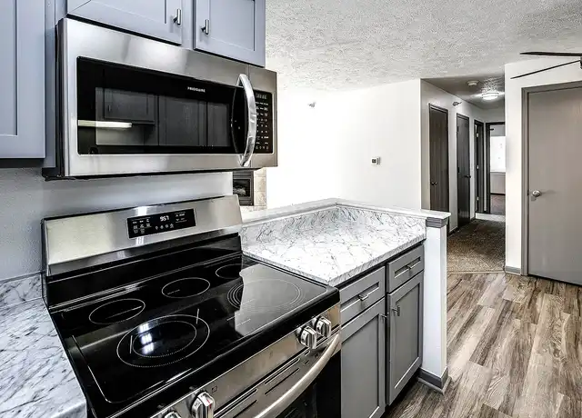 Property at Deer Park - 317 North Ave, Council Bluffs, IA, 51503, 1-2 bed, 1-2 bath, [object Object]