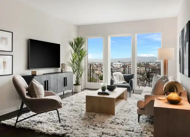 Property at Silva - 235 N Hoover St, Los Angeles, CA, 90004, 1 bed, 1 bath, [object Object]