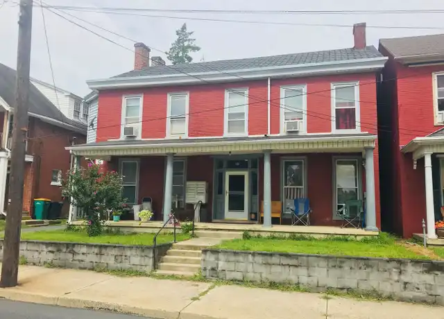 Property at 30 S Church St Apt 2, Waynesboro, PA, 17268, 1 bed, 1 bath, [object Object]