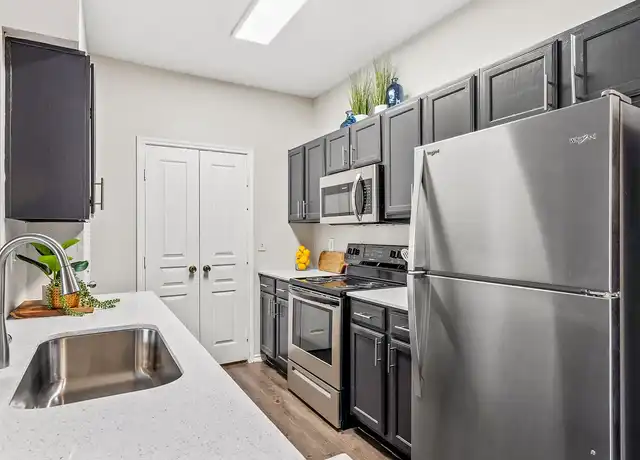 Property at 300 Bardin Greene Dr, Arlington, TX, 76018, 1 bed, 1 bath, [object Object]