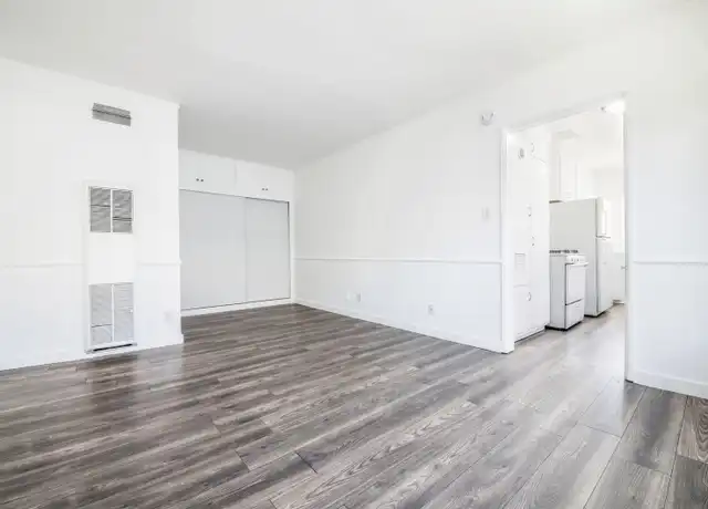 Property at 5757 La Mirada Ave Unit 17, Los Angeles, CA, 90038, 0 beds, 1 bath, [object Object]