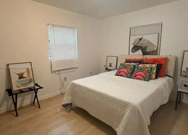 Property at 282 NW 98th St, Miami, FL, 33150, 4 beds, 1 bath, [object Object]