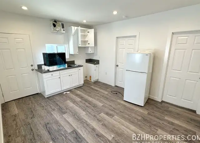 Property at 432 S Saint Louis St Unit 438, Los Angeles, CA, 90033, 1 bed, 1 bath, [object Object]