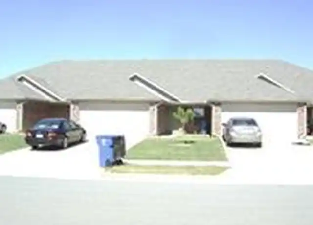 Property at 4202 SW Chapelstone Ave Unit 3, Bentonville, AR, 72712, 3 beds, 2 baths, [object Object]