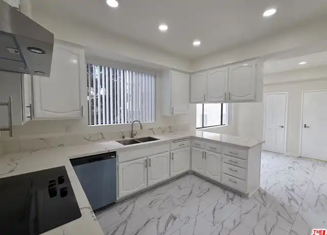 Property at 126 Croft Ave Unit 201, Los Angeles, CA, 90048, 2 beds, 3 baths, [object Object]