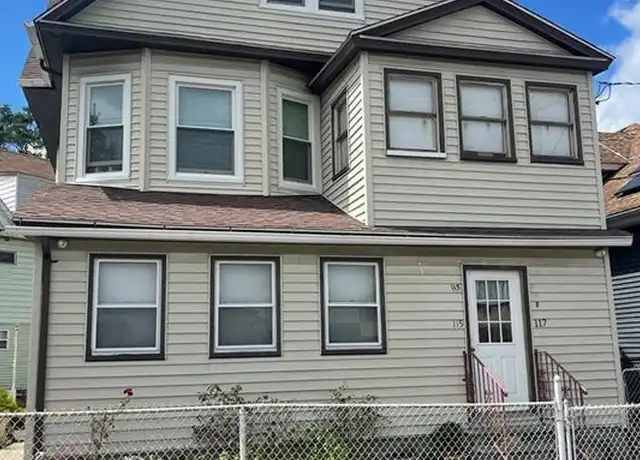 Property at 115 Oak St Unit 3, Bridgeport, CT, 06604, 2 beds, 1 bath, [object Object]