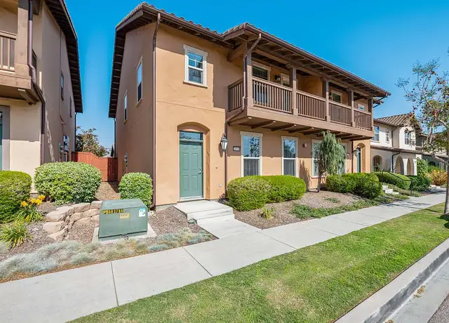 Photo of 1104 Calle El Halcon, Camarillo, CA 93010