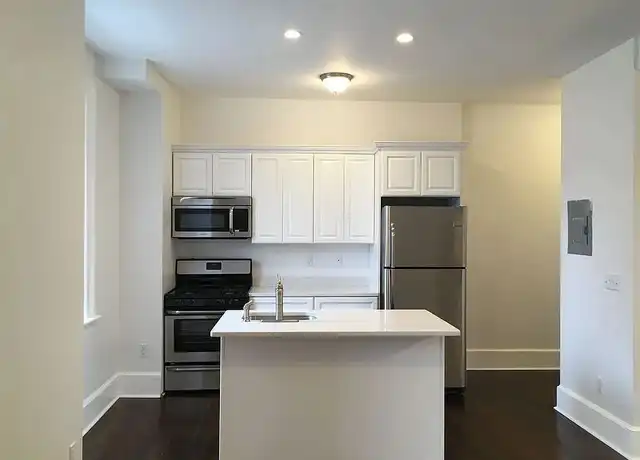 Property at 18 Park Pl Unit 3, Naugatuck, CT, 06770, 3 beds, 1 bath, [object Object]
