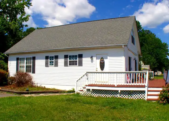 Property at 12140 Double Tree Ln, Lusby, MD, 20657, 4 beds, 2 baths, [object Object]
