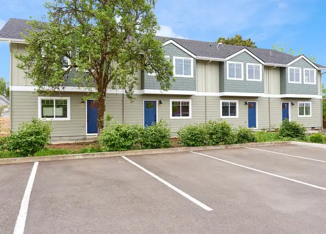 Property at 352 N 3rd St Unit 352, Lebanon, OR, 97355, 3 beds, 2.5 baths, [object Object]