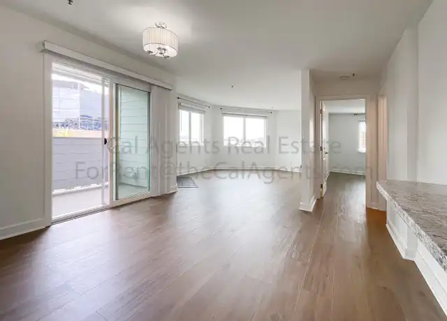 Property at 6400 Christie Ave #3312, Emeryville, CA, 94608, 2 beds, 2 baths, [object Object]