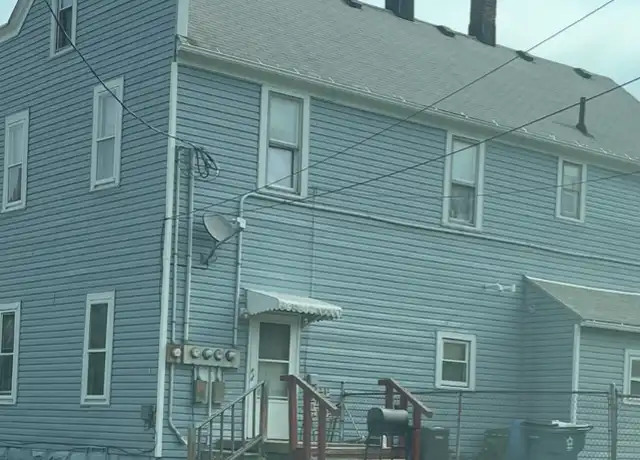 Property at 2907 Oakwood Ave Unit 1, Lorain, OH, 44055, 2 beds, 1 bath, [object Object]