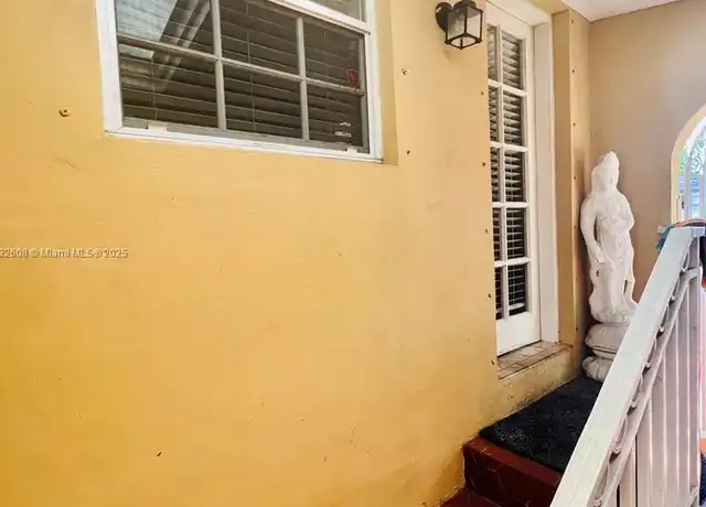 Property at 2424 SW 18th Ave Unit 1, Miami, FL, 33145, 1 bed, 1 bath, [object Object]