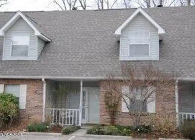 Property at 2018 Silverbrook Dr, Knoxville, TN, 37923, 2 beds, 2 baths, [object Object]